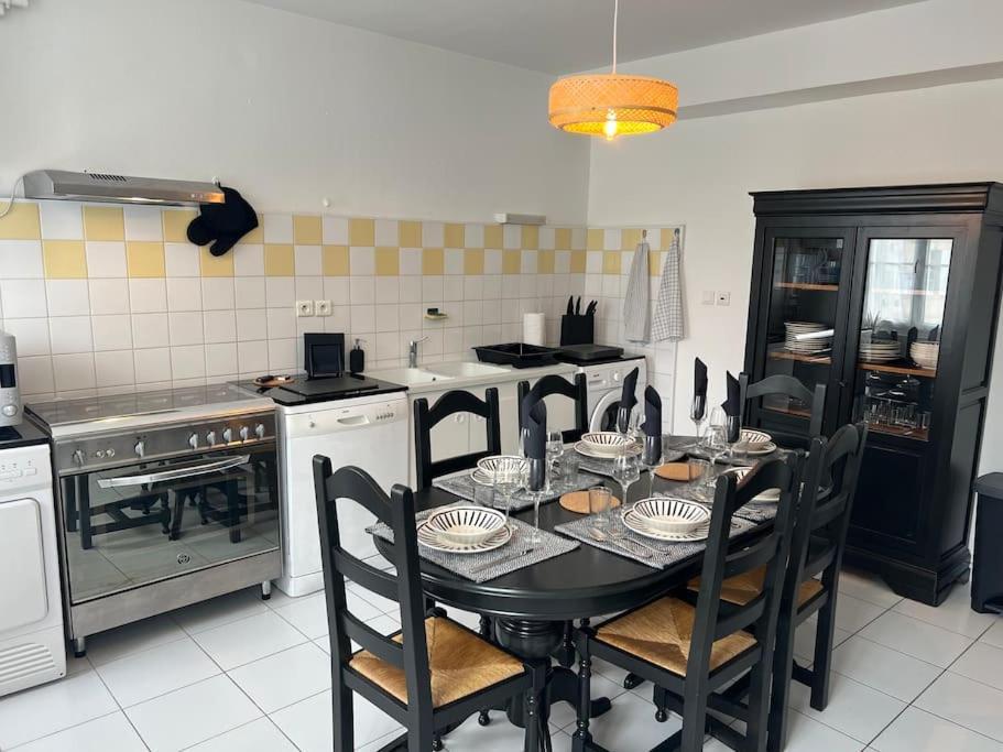 Apartmán Belle Demeure Medocaine Charme Et Convivialite Saint-Julien-Beychevelle Exteriér fotografie